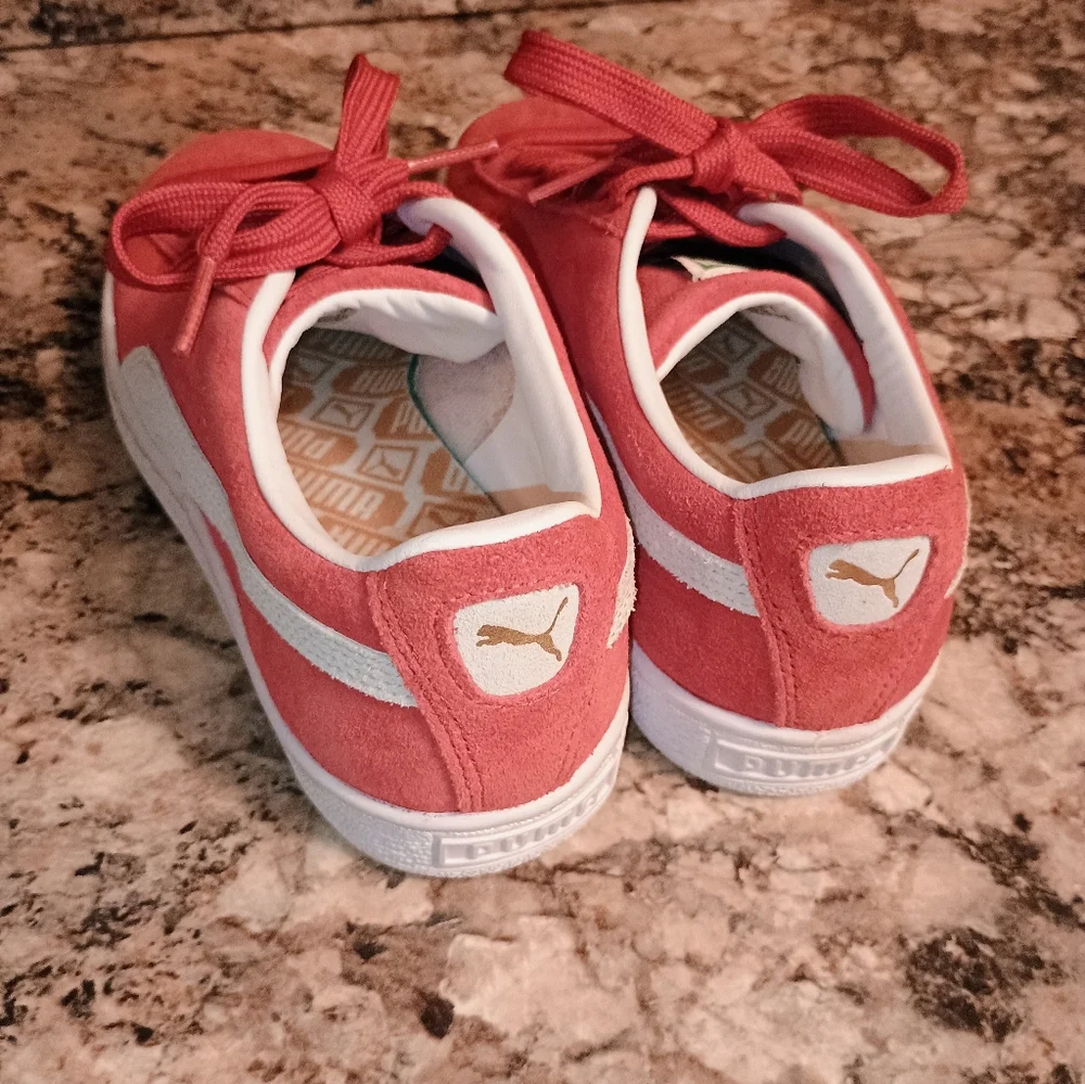 🔥 Puma Vintage‎ Classic Red Suede Sneakers | Women's Size 6 🐾 - Picture 5 of 10